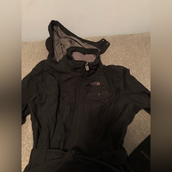 Womens north face rain jacket - Picture 11 of 13